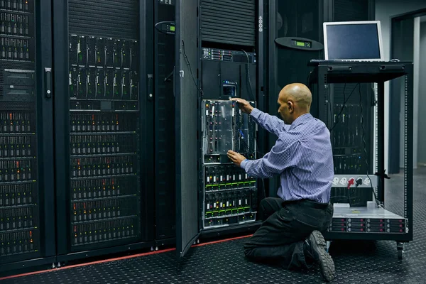 Systems & Server Solutions